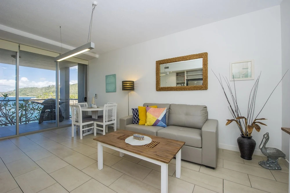 1 Bright Point Apartment 2203