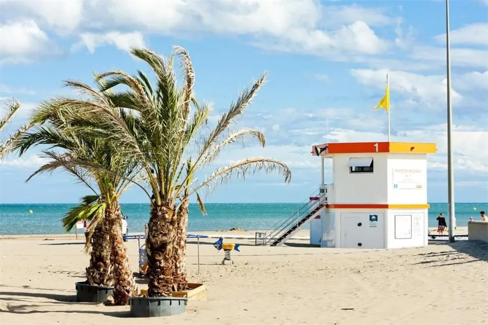 JU18 : NARBONNE-PLAGE : Villa 3 pièces mezzanine 6 couchages