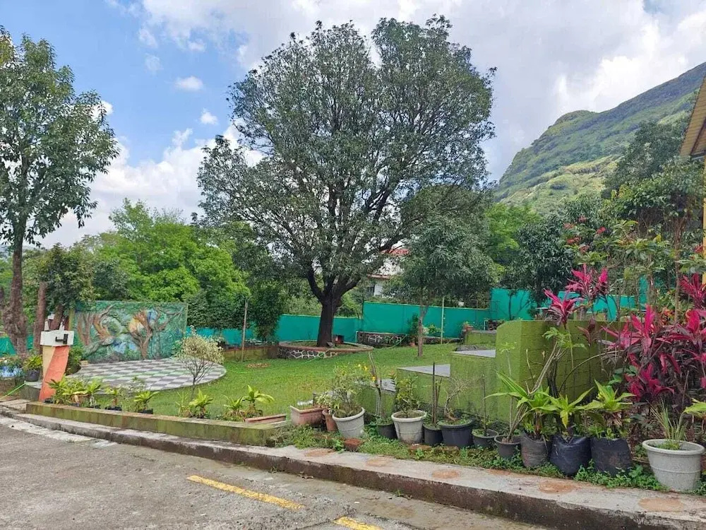 Rutuvan Resort Girivan