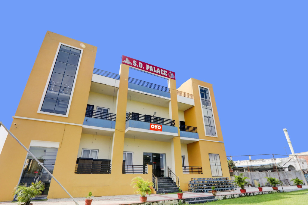 Hotel O S D Palace