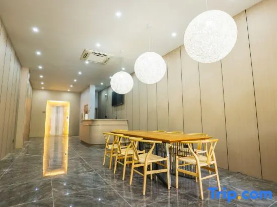 Yapeng Hotel (Shanghai Nanxiang Subway Station)