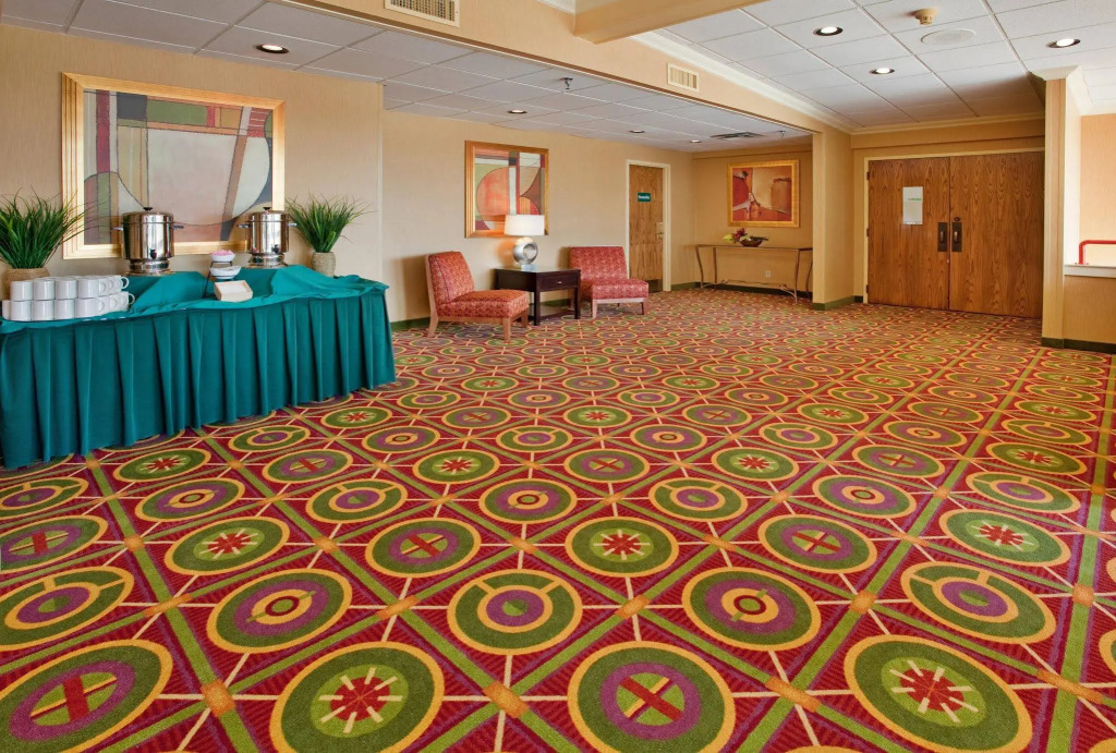 Holiday Inn & Suites Springfield - I-44 by IHG
