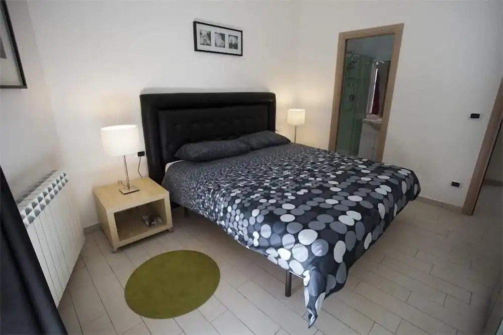 HomeHotels