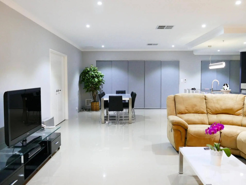 Rainbow Dream House PERTH Holiday Home