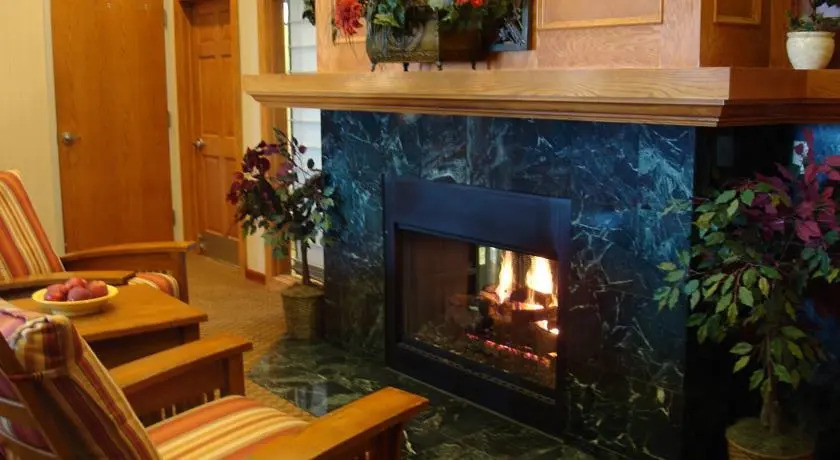 Holiday Inn Express Hotel & Suites Omaha - Southwest