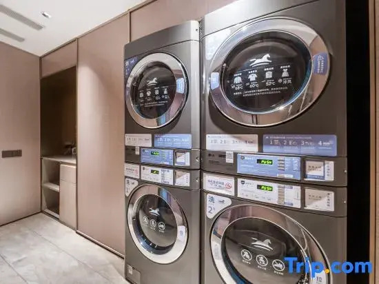 HanTing Hotel (Ordos City Uxin Banner Fuhai Shopping Center)