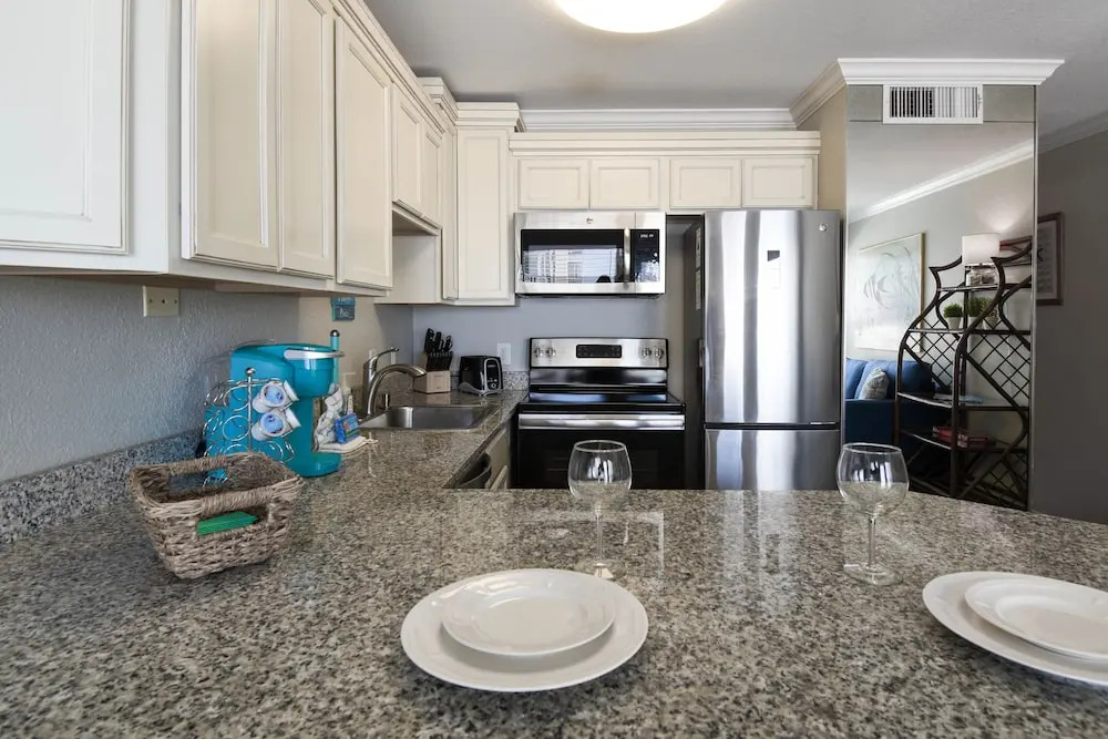 Seascape 2108 1 Bedroom Condo by RedAwning