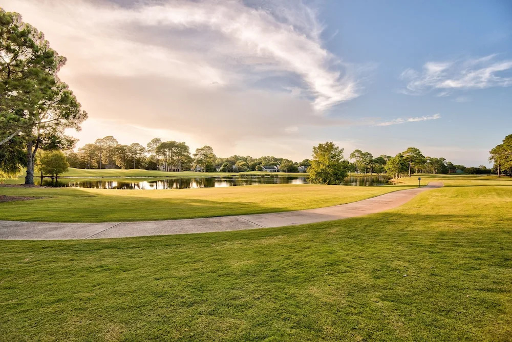 New Listing! Lovely On 18th Hole W/ Golf Cart 3 Bedroom Home