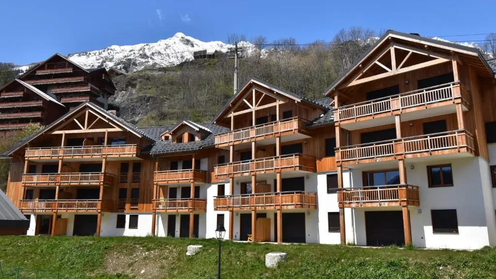 VAUJANYLOCATIONS - Domaine du Pâtre