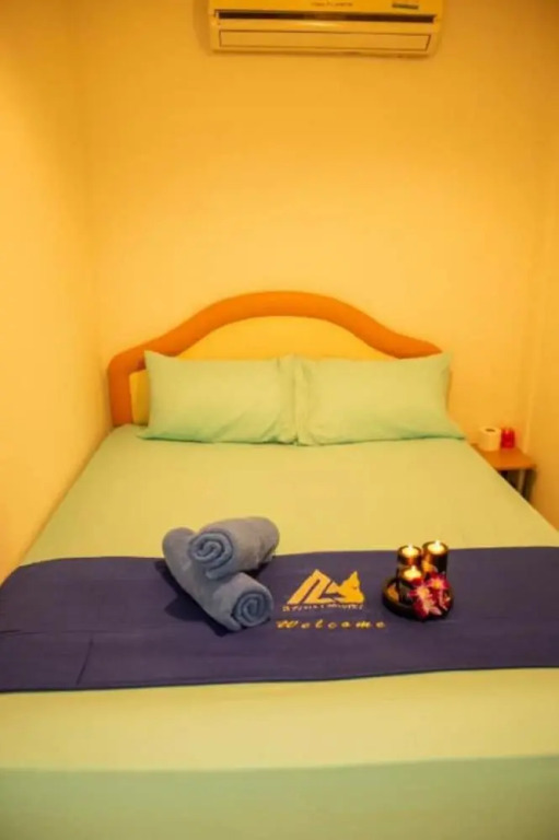 3 Plus 1 Hostel