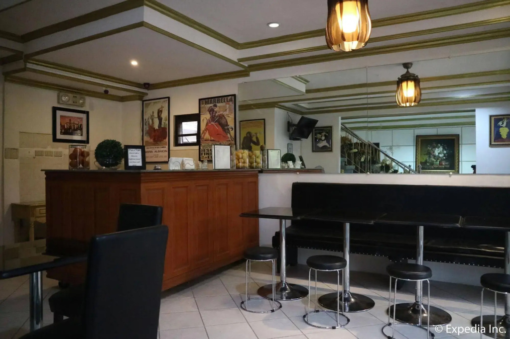 Spring Plaza Hotel