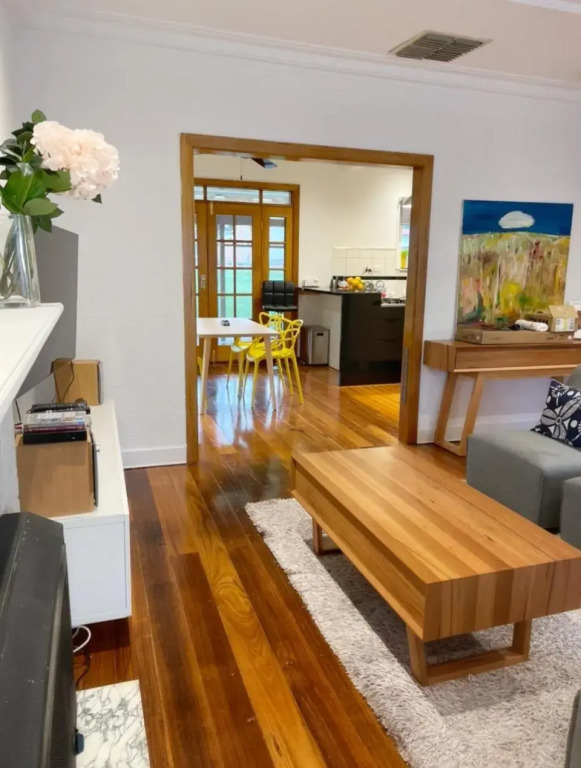 Cozy and stylish 3 bedroom home in Mentone