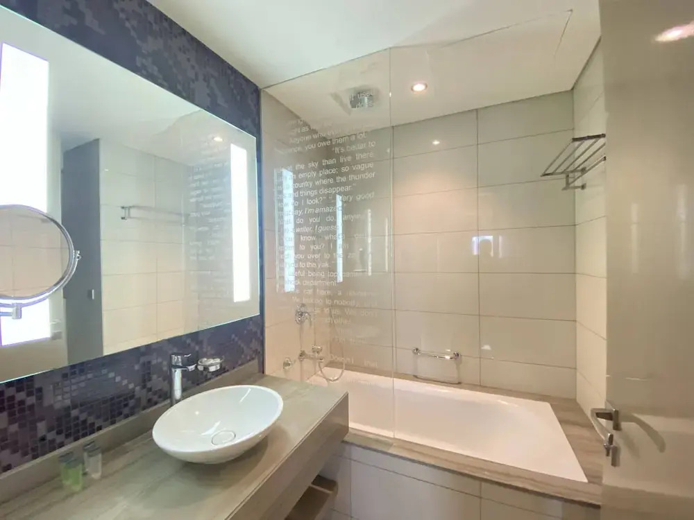 Lux BnB Paramount Tower I Burj Views