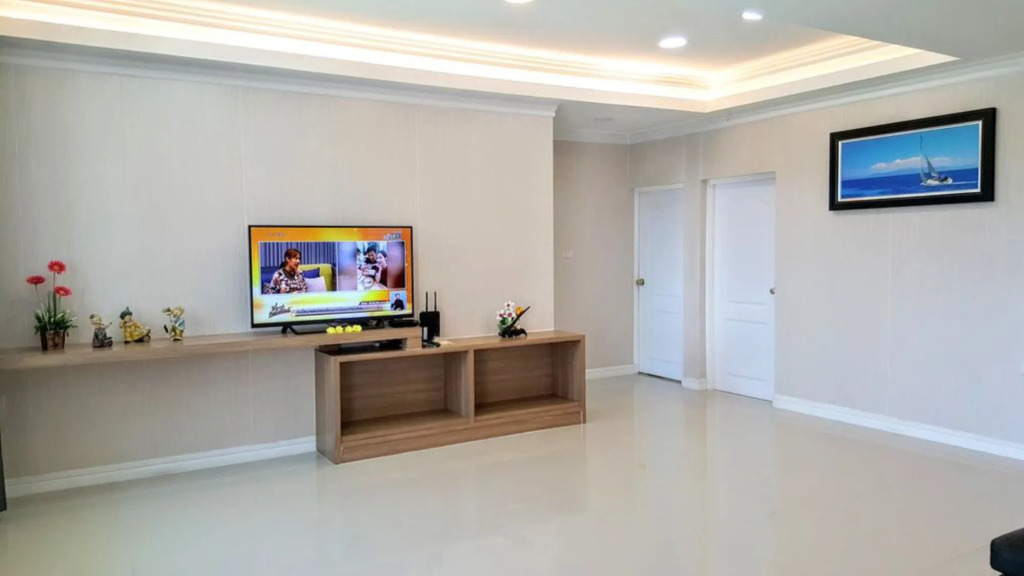 Ban Sasithorn Huahin