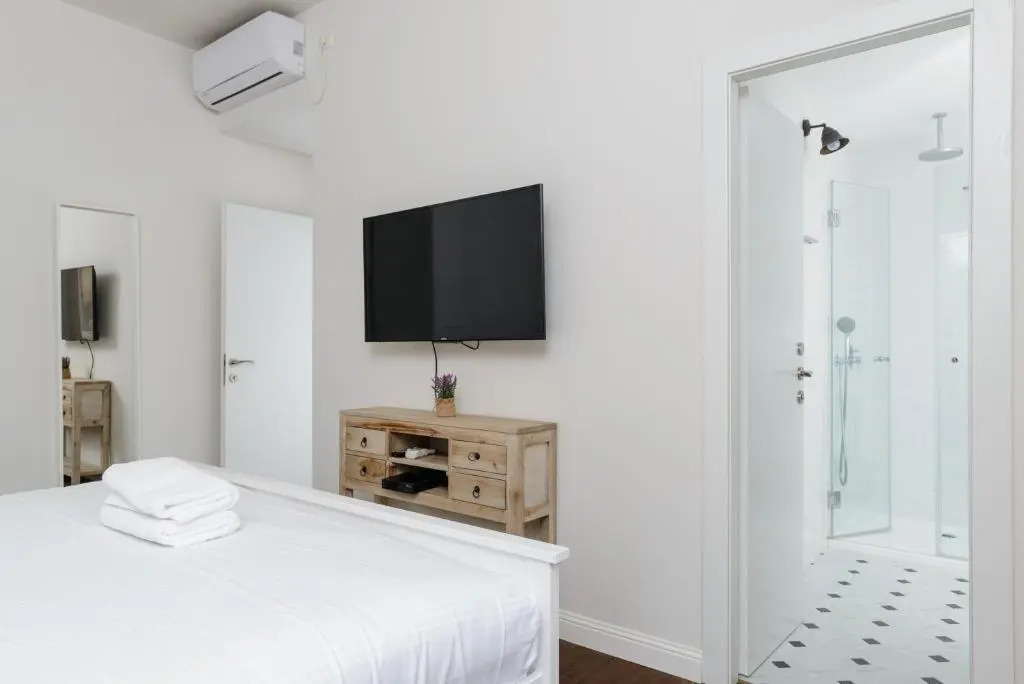 Arlozorov by TLV2RENT