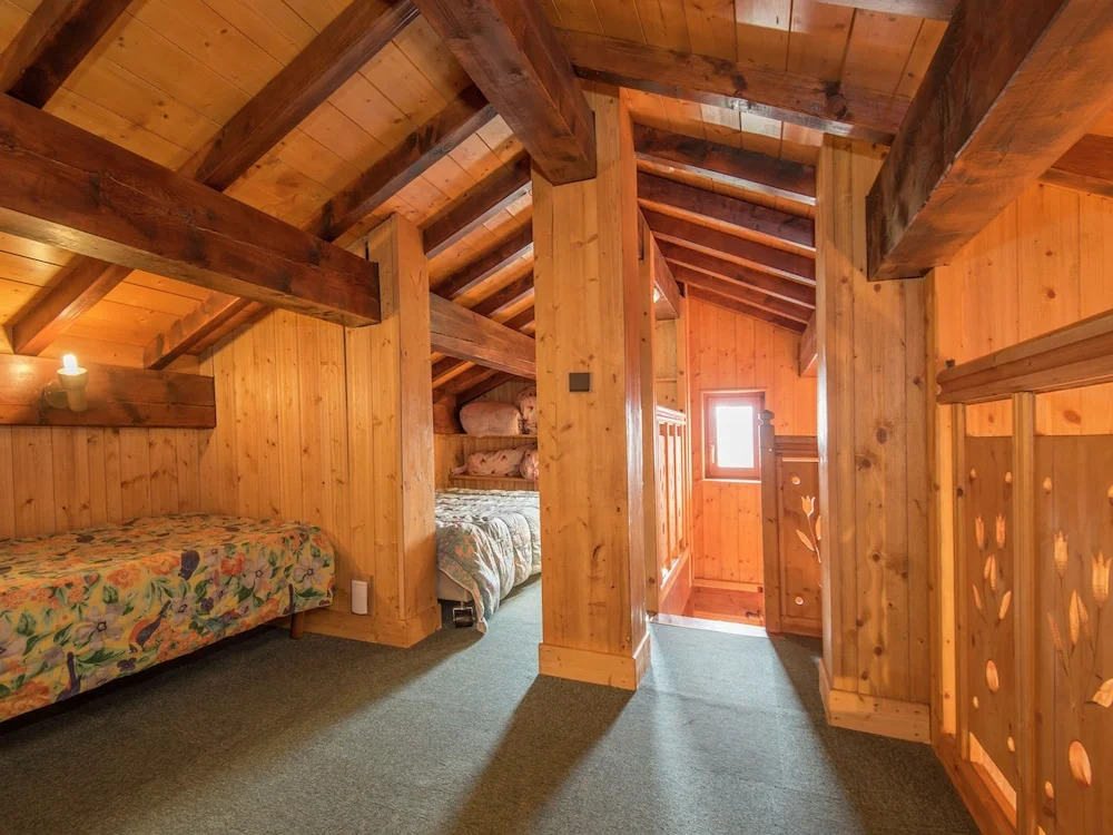 Rental for 14 People in Beautiful ski Area Between Mountains and Nature