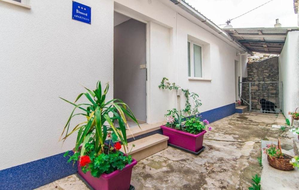 Apartment Ina
