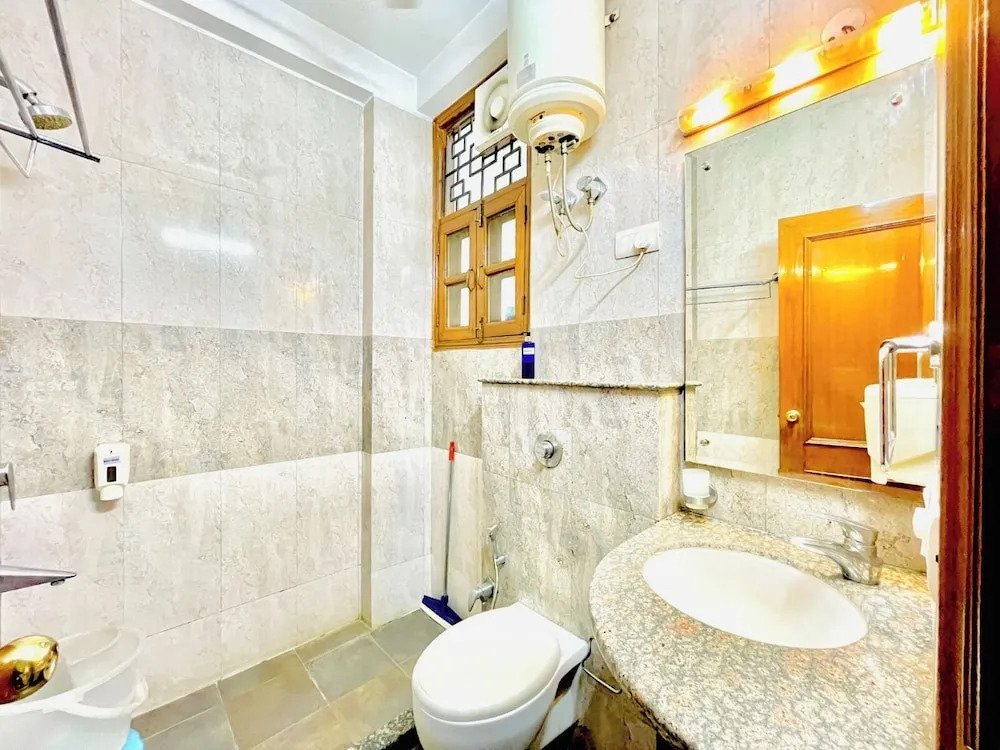 BedChambers Serviced Apartments - Artemis Hospital