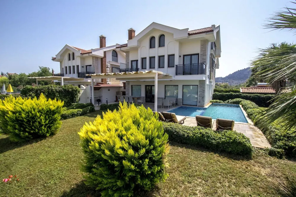 Villa West by Tatilpremium