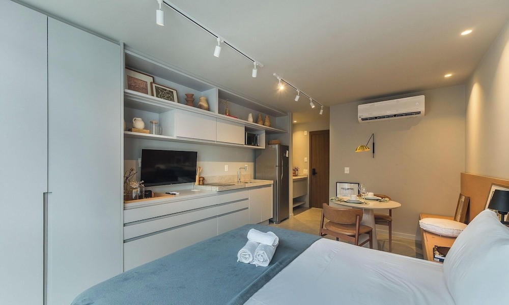 Stay With Style and Convenience in Salvador LIV