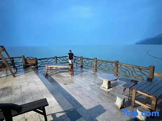 Shili Chunfeng Seaview Homestay