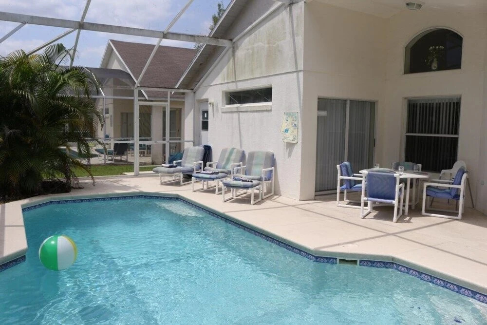 Tm001or 4 Bedroom Home by Redawning