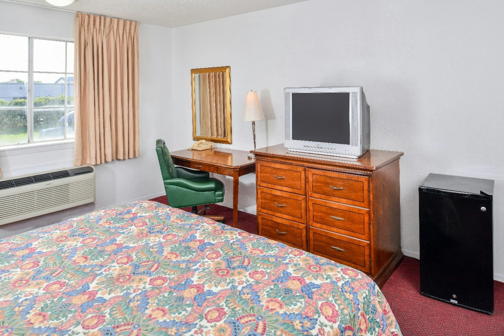 Red Carpet Inn Hornwood Drive
