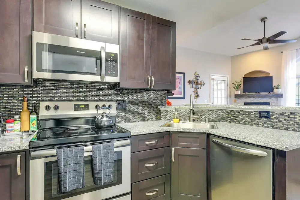 < 1 Mi to Light Rail! Centennial Condo w/ Balcony