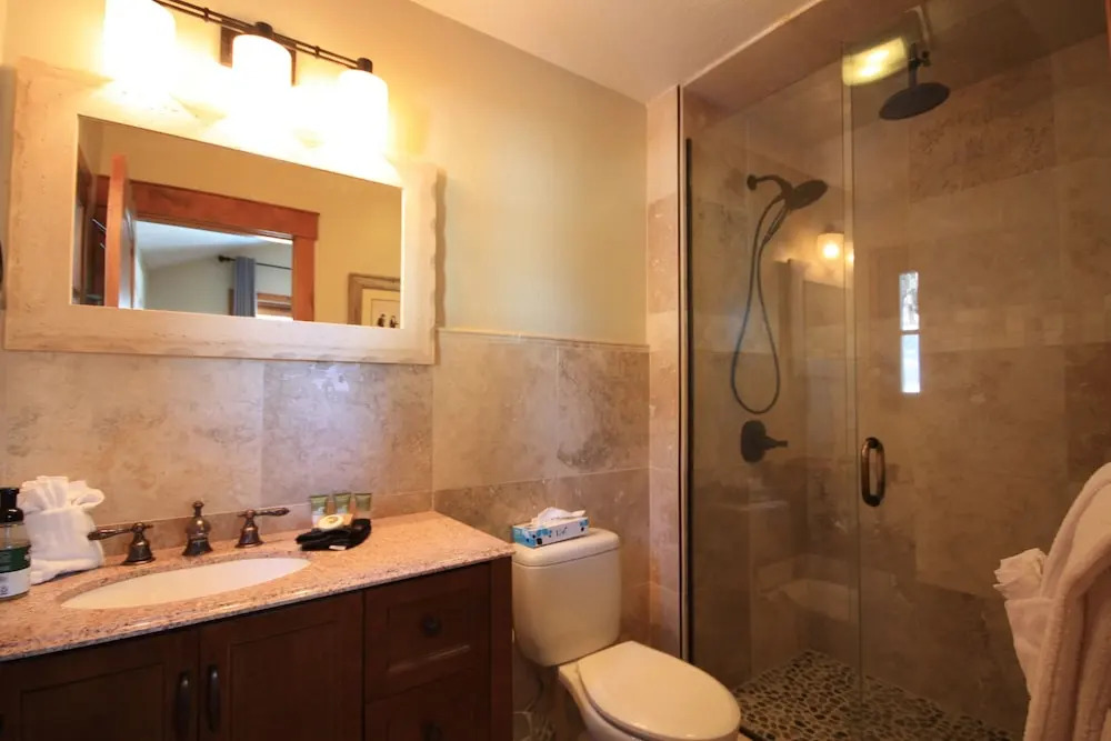 Mountain View 2 Bedroom Condo
