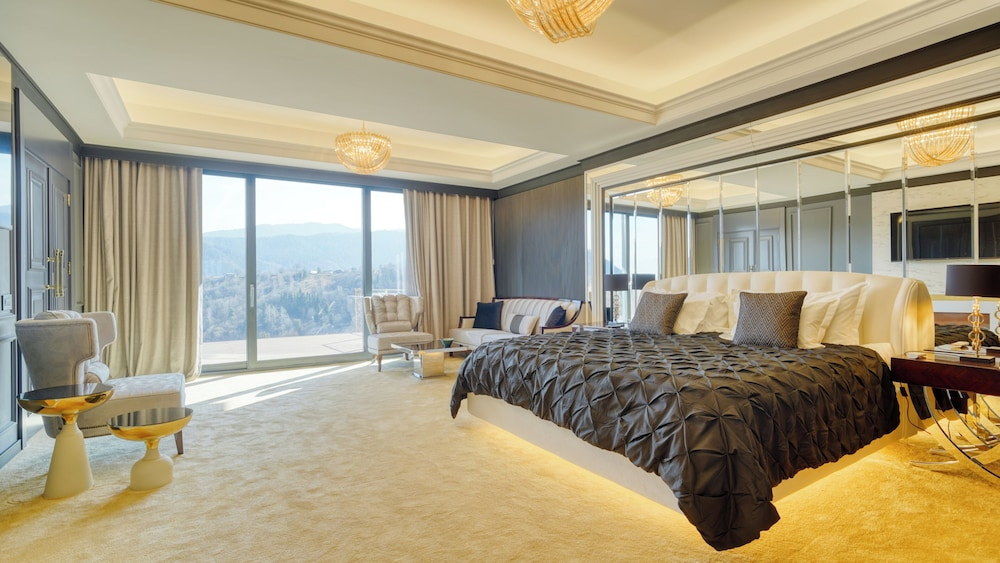 Imperia Luxury Vila