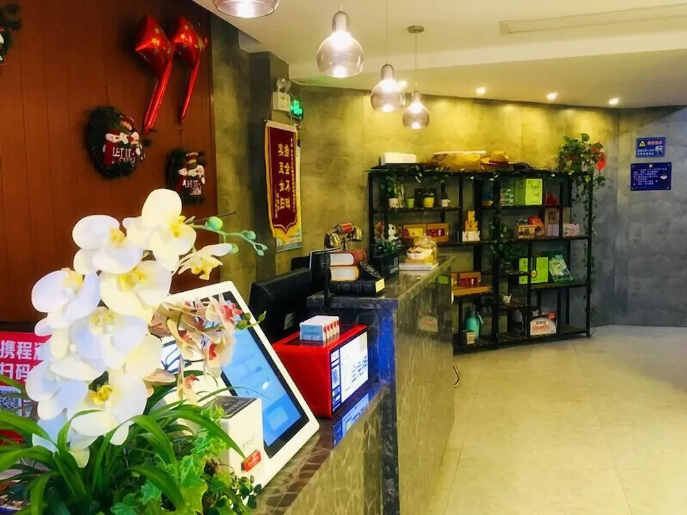 Guilin Lakeside Yige Hotel