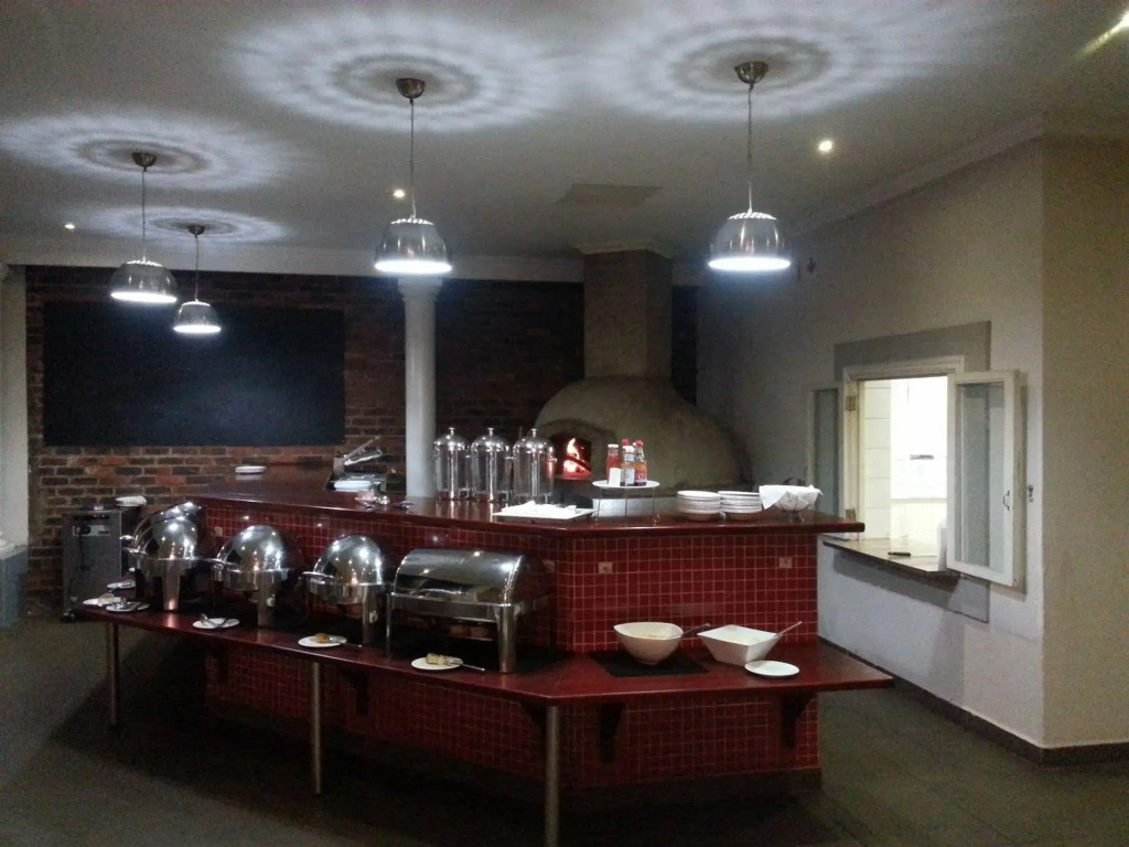 Life Hotel - The Aviator