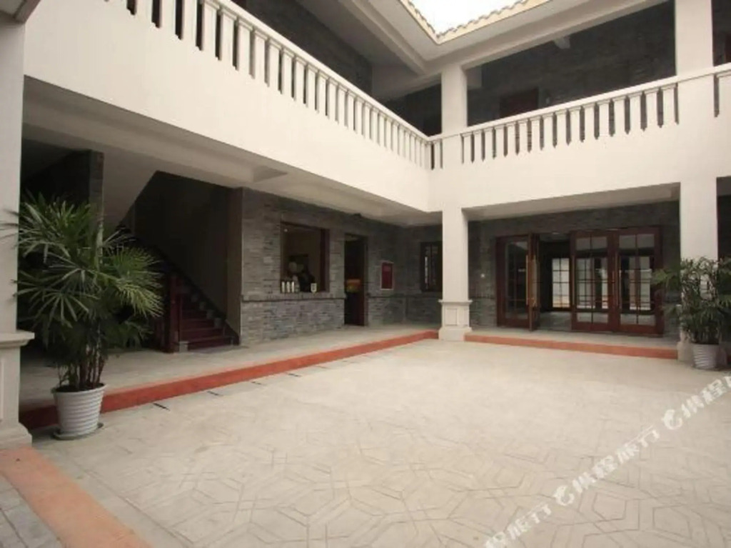 Mansion   Inn.