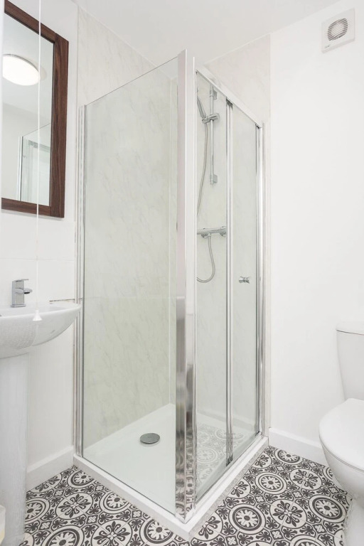4 BR Townhouse, 10 Minutes From City Centre