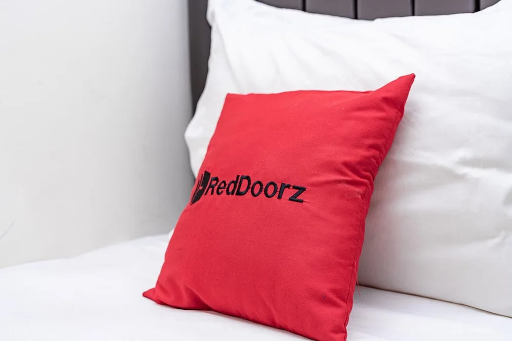 Bantal Guling Asia Afrika by RedDoorz