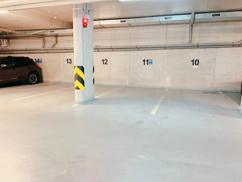 Luxury Central 150m2 Apartment on Wencelas Square with Private Garage