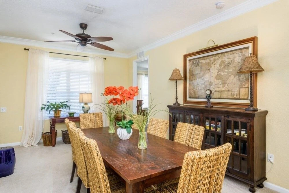 3 Bed 2 Bath Premium Lakeview L 1010 Condo