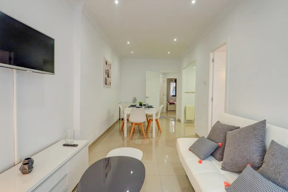 White Center Apartment by Hello Apartments Sitges