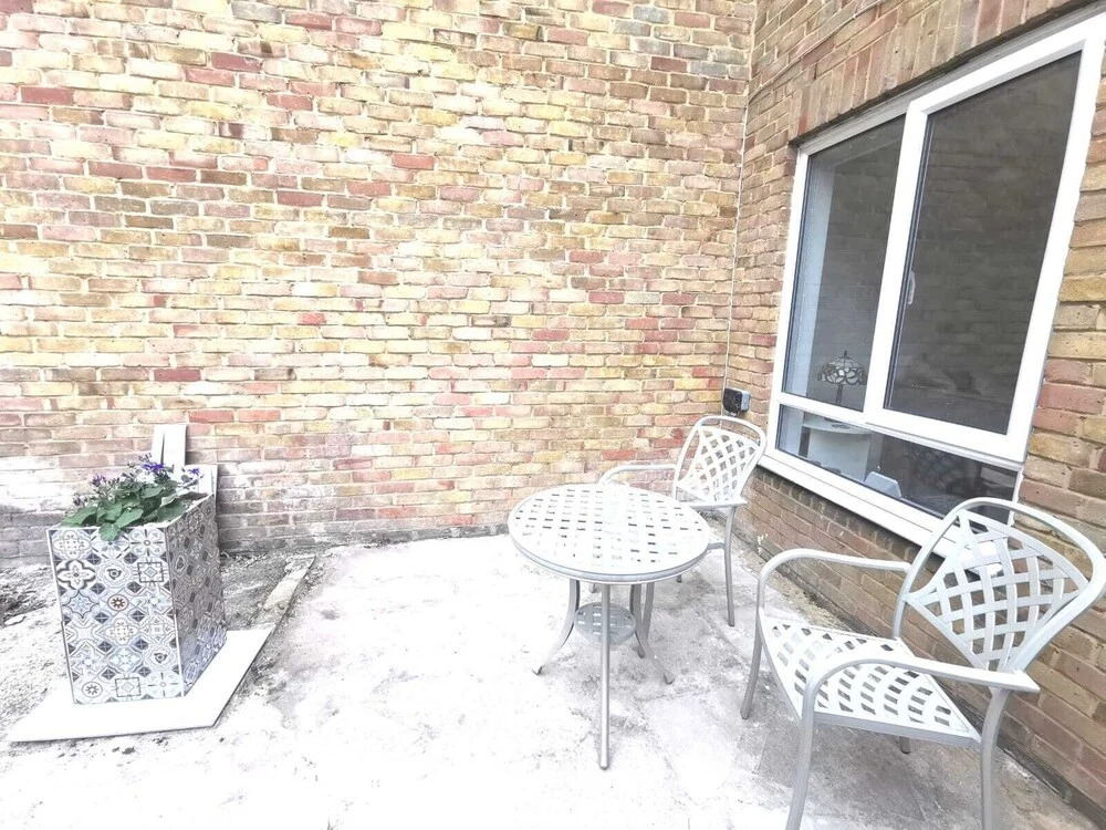 Stunning Bespoke 3-bed House in Central London