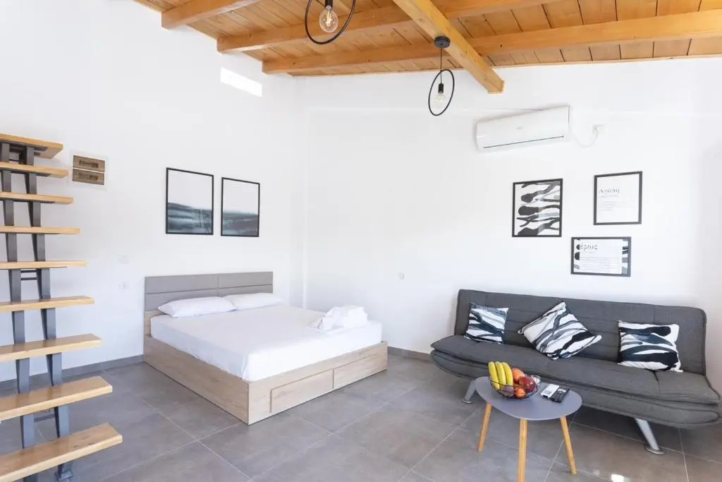Spitakia-Cozy & Comfy Apartments 10minutes from the airport
