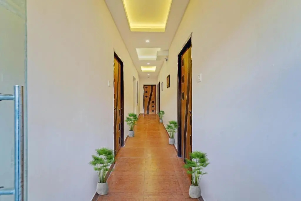 OYO Townhouse 1090 G Silver Nungambakkam