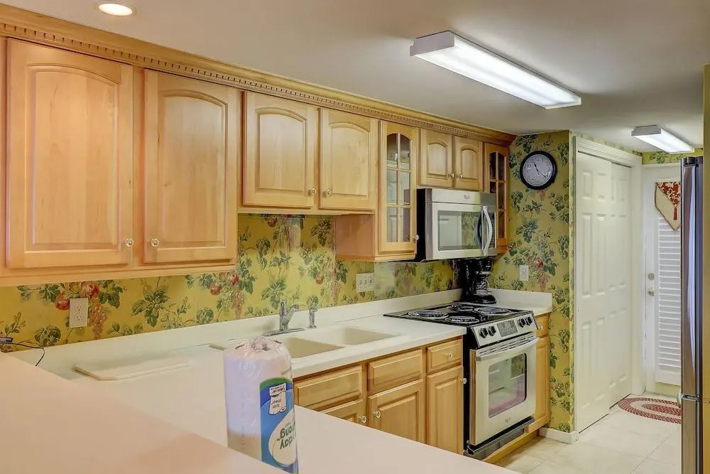 Schooner Court 704 by RedAwning