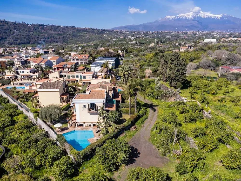 Villa Leone with Pool by Wonderful Italy