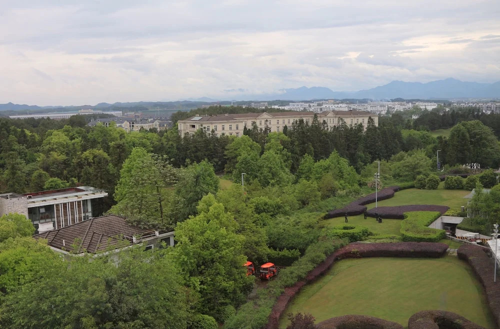Huangshan Four Seasons Junsheng Hotel