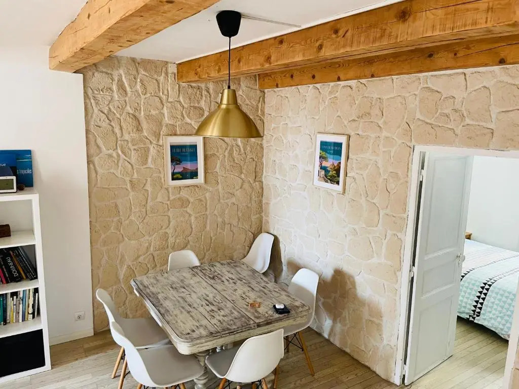 Duplex La Ciotat - superbe 85 m2 - 6 pers - 3 chambres - Climatisation - Vue mer et proche du vieux port La Ciotat