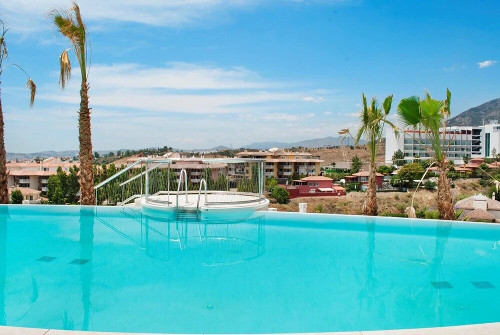 Magical Apartment in Reserva del Higueron Ref 121