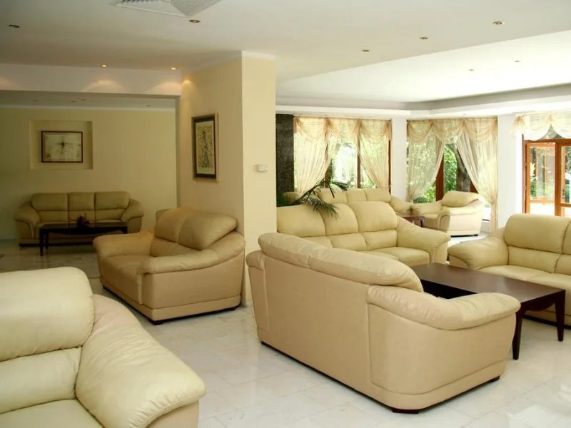 Oasis Park Hotel