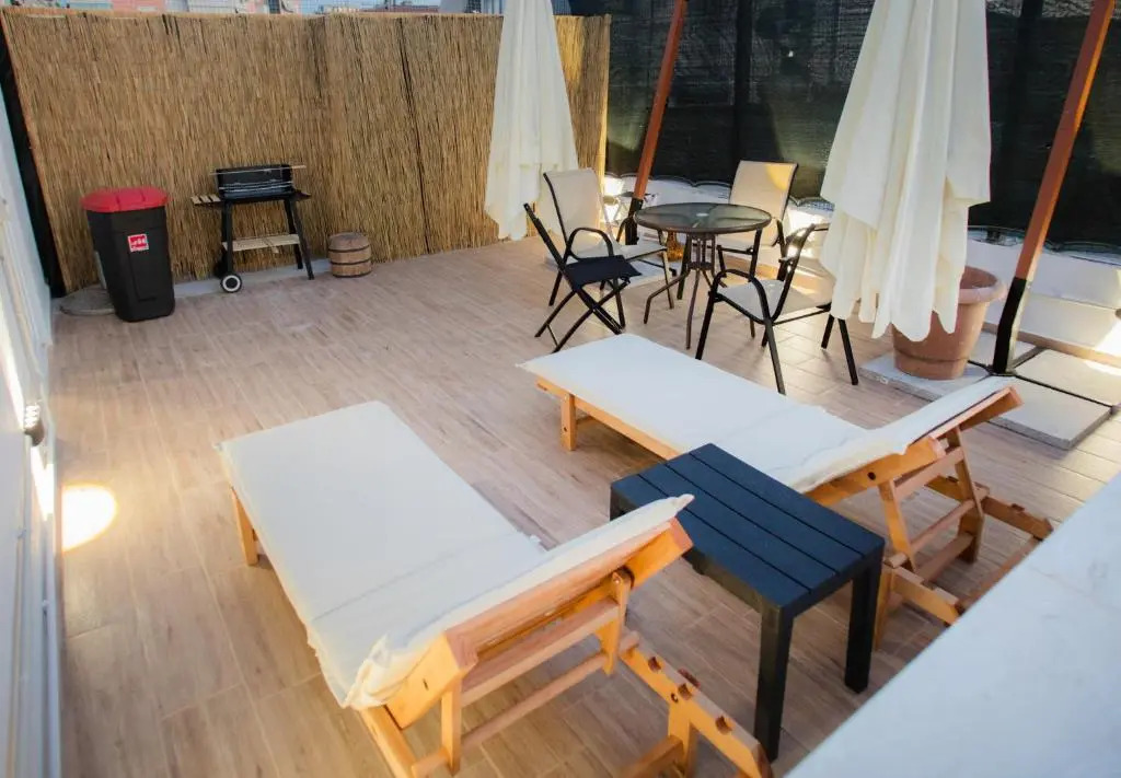 4 BR apartment & BBQ veranda