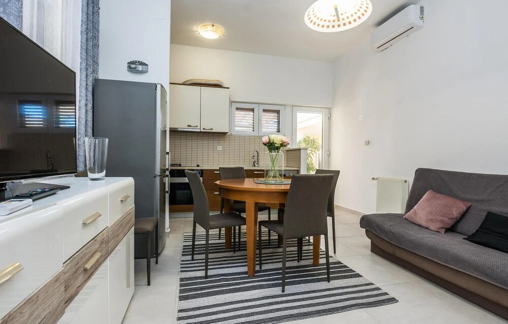 Stunning Home in Kozino With Wifi and 1 Bedrooms