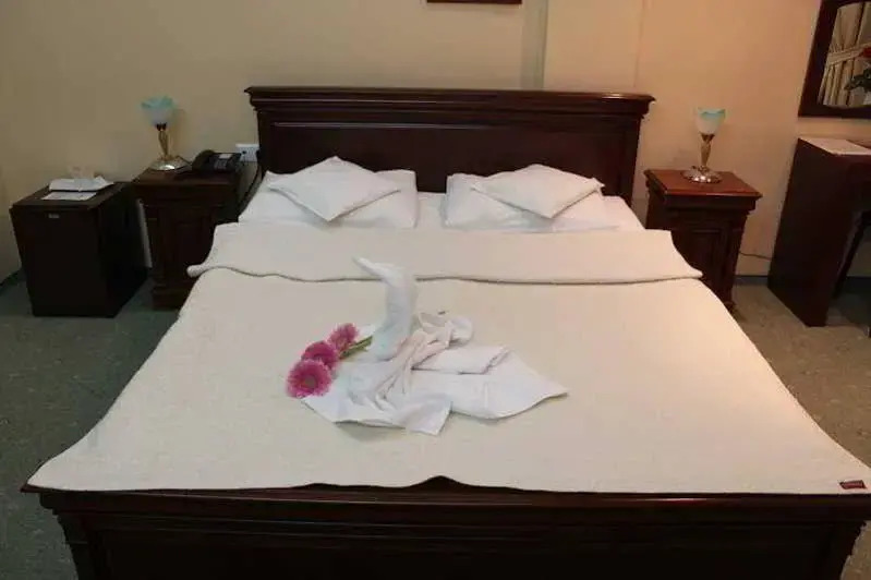 Hotel Opal